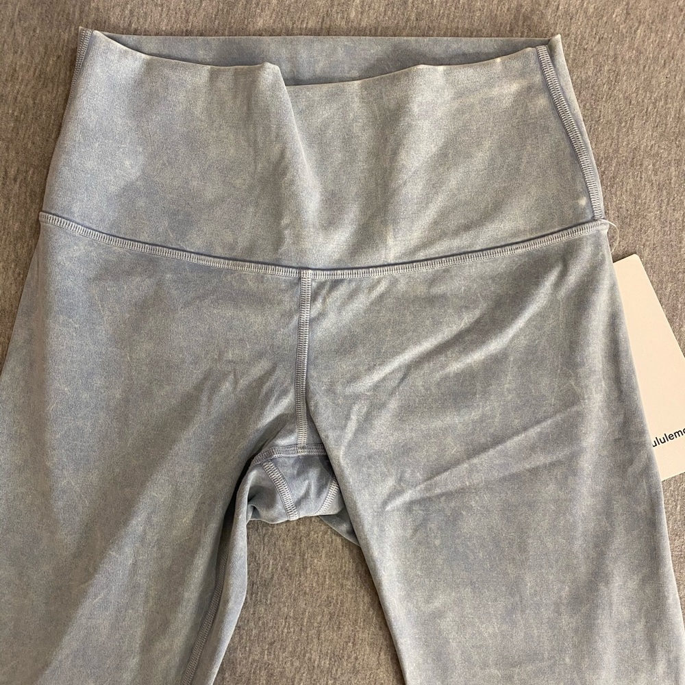 NEW LULULEMON LEGGINGS